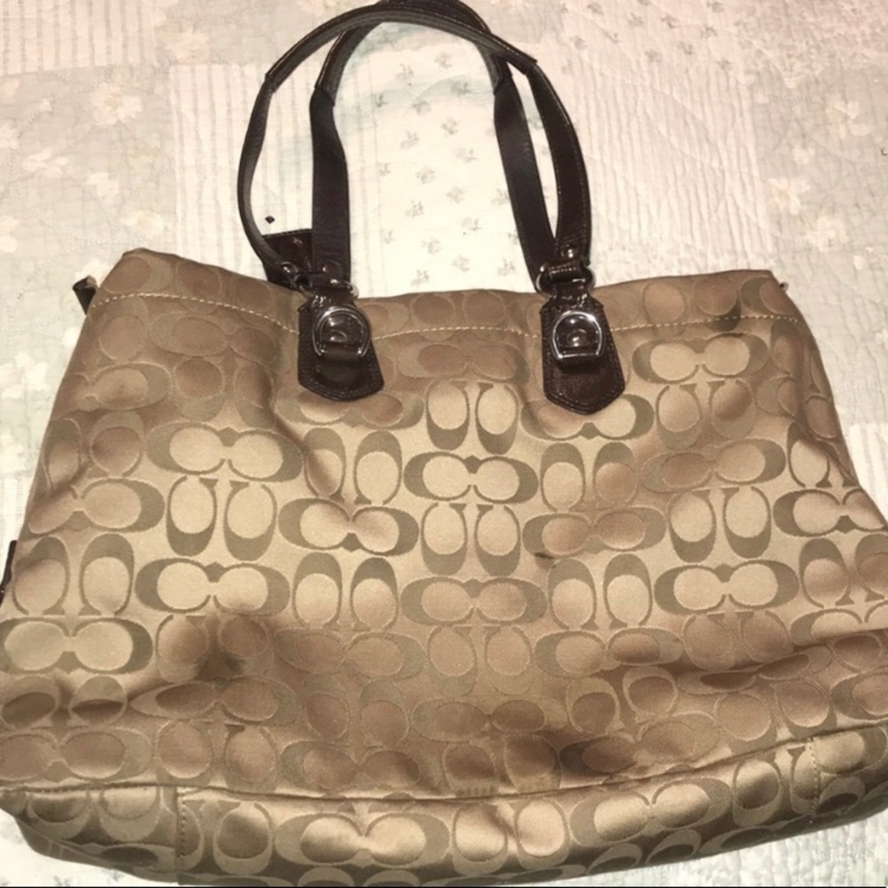 Coach Purse - Picture 3 of 9